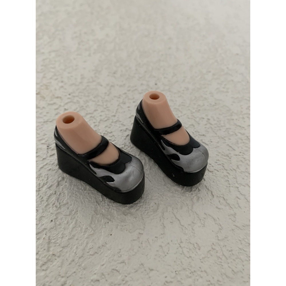 BRATZ DOLL MGA SHOES XPRESS IT JADE BLACK SILVER